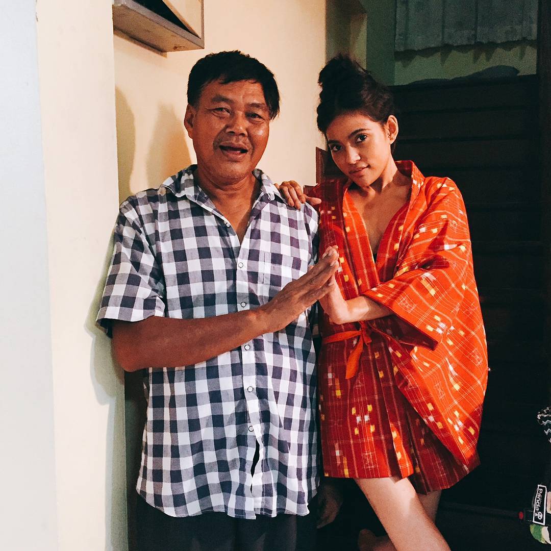 Customer wearing Sumo Vintage